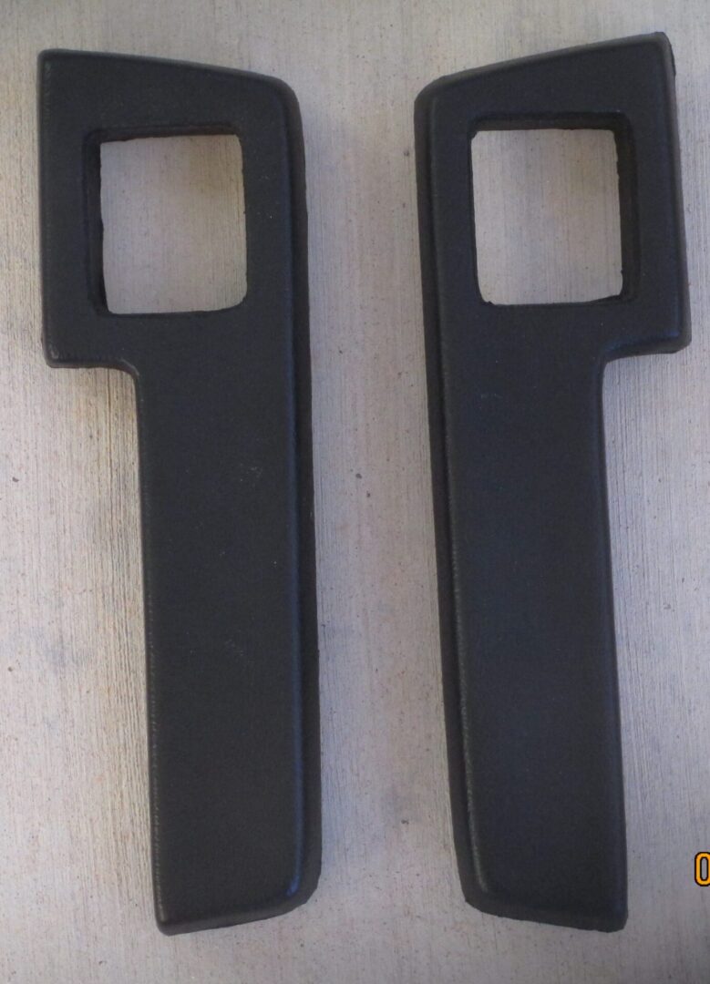 1964-66 A/B/C Body 9" Rear Armrest Pad with ashtray hole in pair-Black image 0