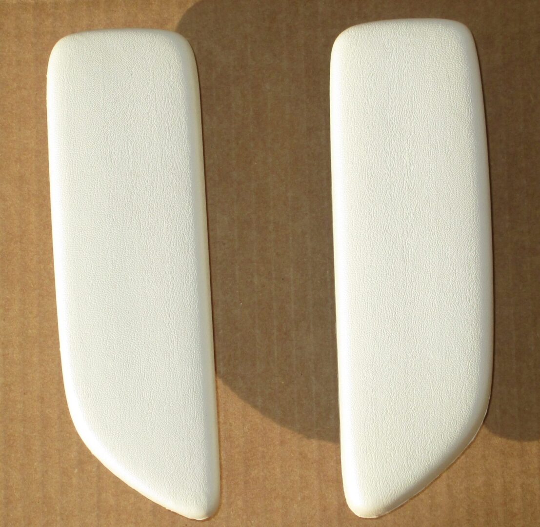 1967-69 A Body Convertible Rear Armrest Pad In Pairs-White image 0